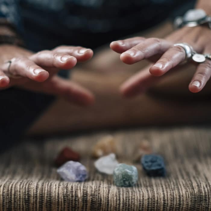 Meditating Practice with the Healing Energy of Crystals