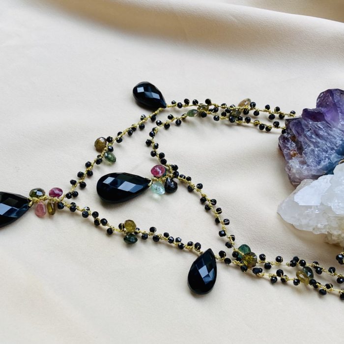spinel gemstones as a necklace